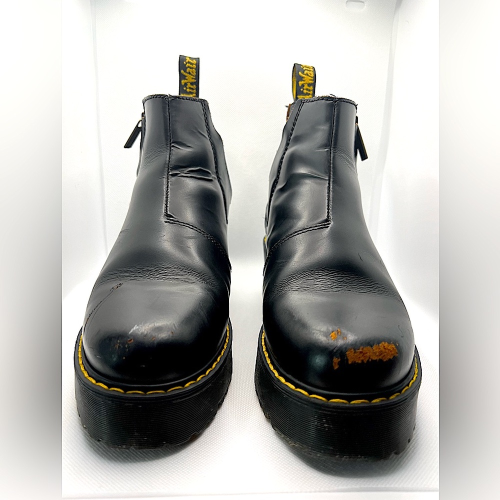 Dr. Martens Rometty II Chelsea Boot Women’s 7 (7.5)